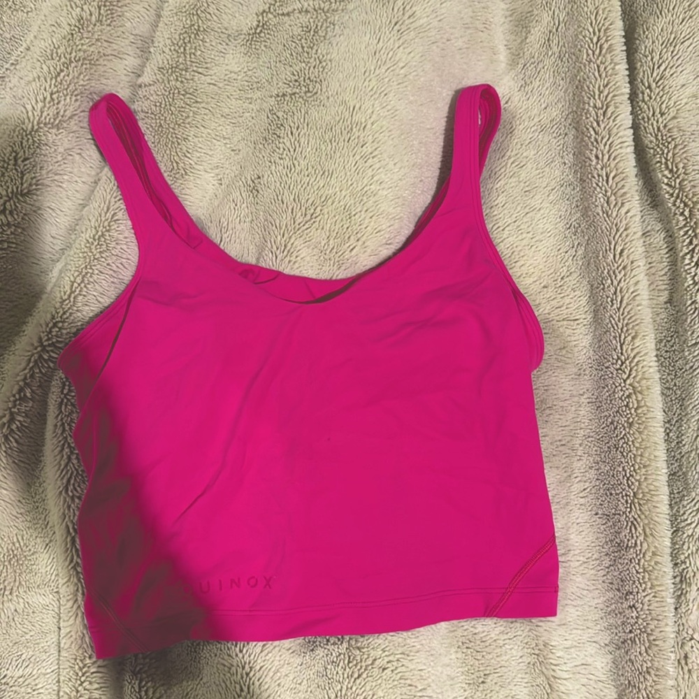 limited edition lulu align tank, got for $80, selling for $70, worn only once